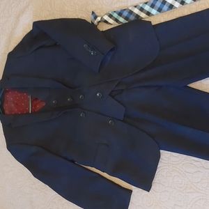 Navy blue boys 3pc suit size 8